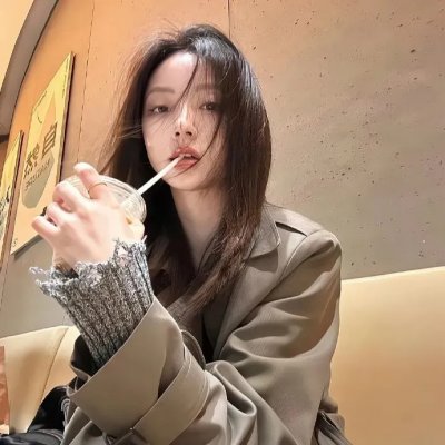 她嫁了个警察